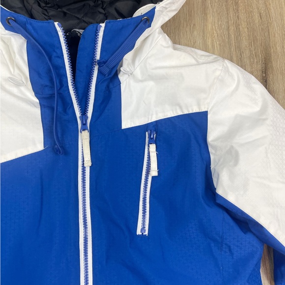 Body Glove Women’s Blue and White Snow Technology Ski Jacket - Picture 11 of 13